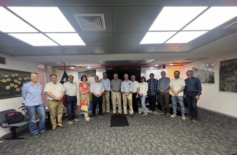 REPRESENTANTES DE NUESTRA JUNTA DE VECINOS ASISTEN A REUNIÓN CON BRIGADA DE EMERGENCIA “SARGENTO ALDEA”